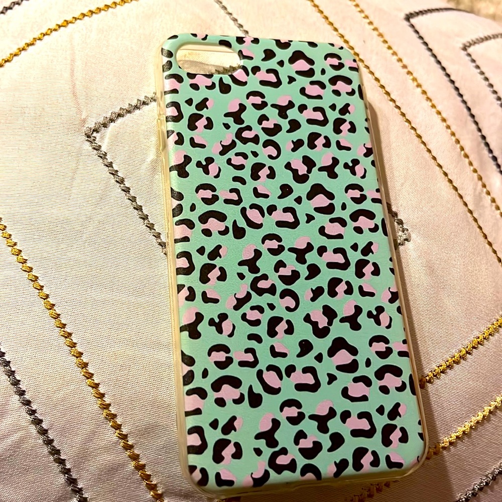 Never used , iPhone 7 phone case